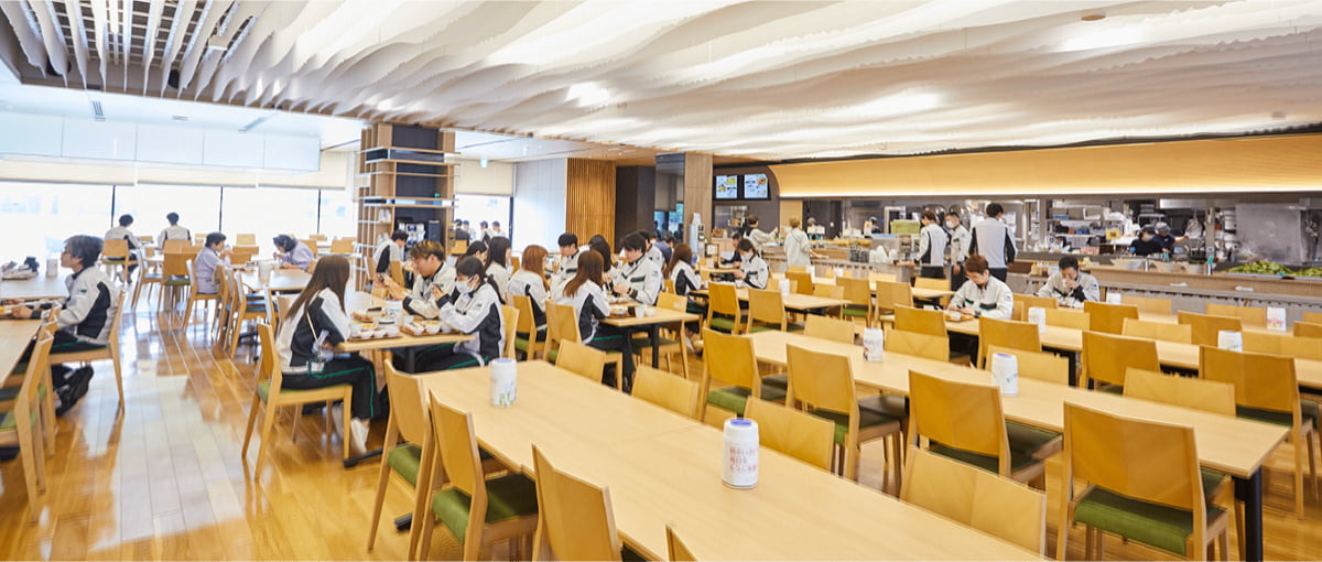 “ありえない” 社員食堂